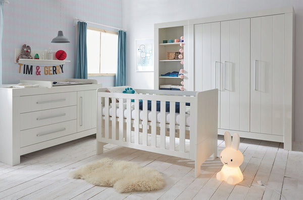 Luna Melody 2-Piece Nursery Set with 4-in-1 Convertible Crib